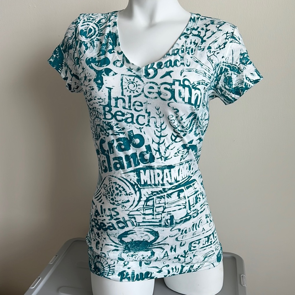 WeeKenD SUMMER SpEcIaL!!!   
2 for 24,00
DESTIN CRAB ISLAND TEES